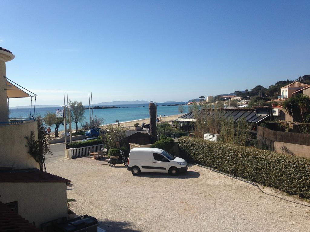 Chambre Lits Jumeaux - Vue Latérale sur Mer - Premier Étage